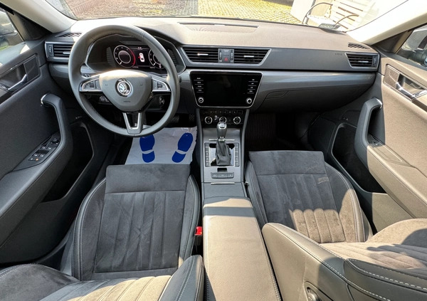 Skoda Superb cena 124900 przebieg: 50000, rok produkcji 2019 z Bełchatów małe 172